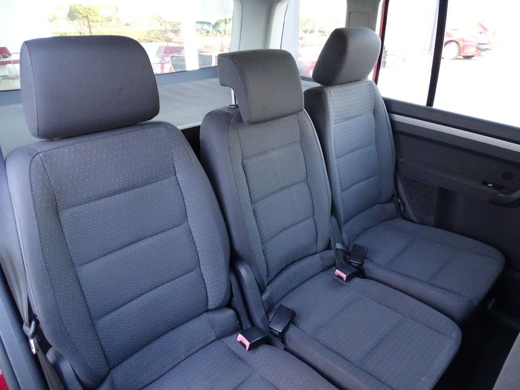 
								Volkswagen Tourang 1.9 Tdi full									