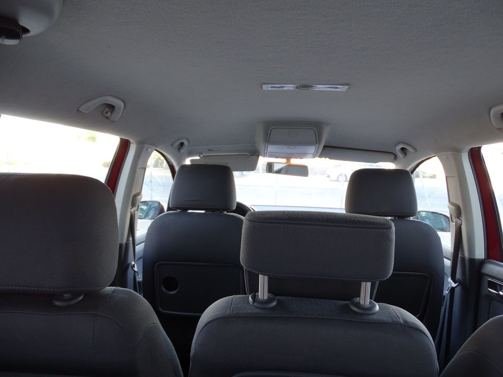 
								Volkswagen Tourang 1.9 Tdi full									