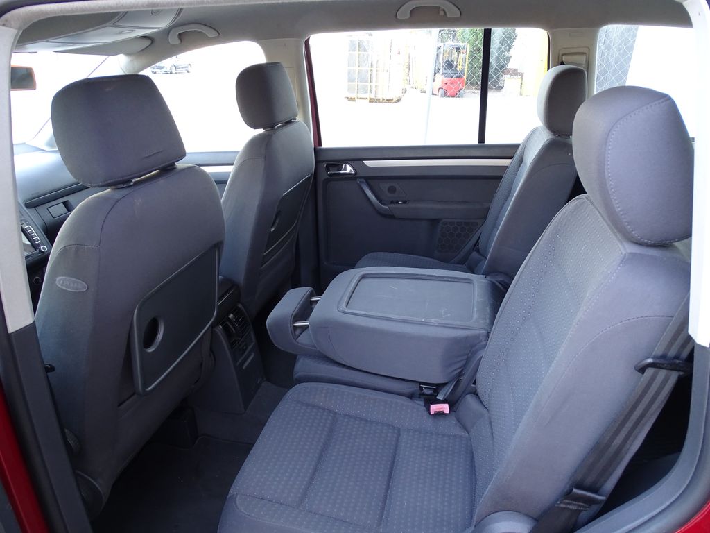 
								Volkswagen Tourang 1.9 Tdi full									