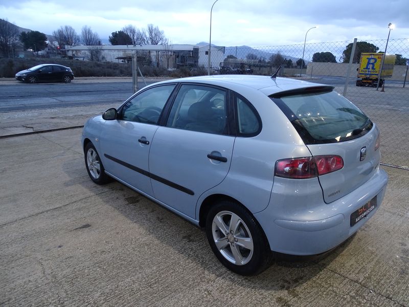 
								Seat Ibiza 1.4 Gasolina 75 cv full									