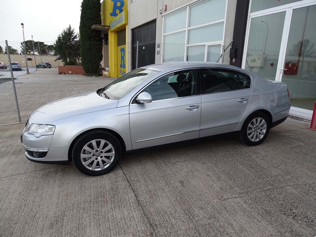 
								Volkswagen Passat 1.9 Tdi 105 cv full									