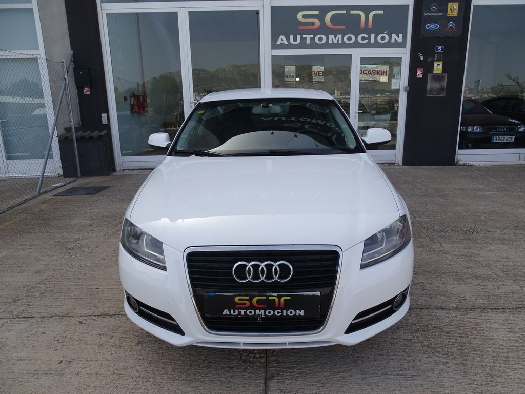 Audi A3 1.6 tdi 105 cv Sportback 1.6 TDI Attraction