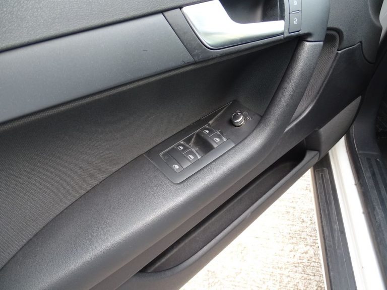 Audi A3 1.6 Tdi 105 cv Sportback 1.6 Tdi Attraction
