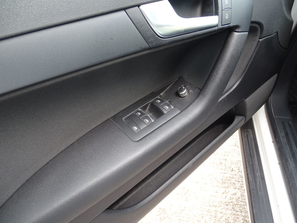 
								Audi A3 1.6 tdi 105 cv Sportback 1.6 TDI Attraction full									