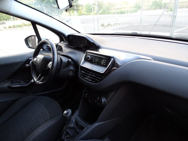 Peugeot 208 1.4 Hdi. Business