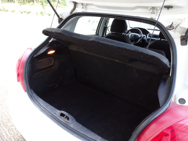 Peugeot 208 1.4 Hdi. Business